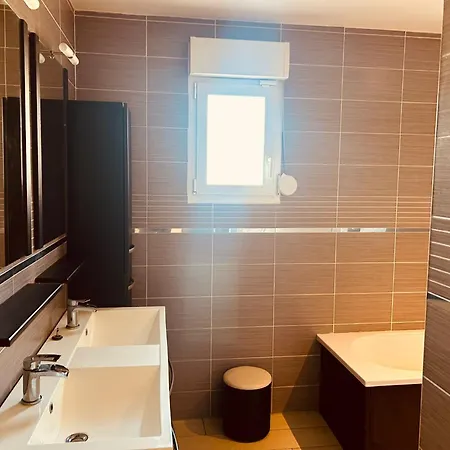 La Mariefacture - Comme Un Tour Du Monde